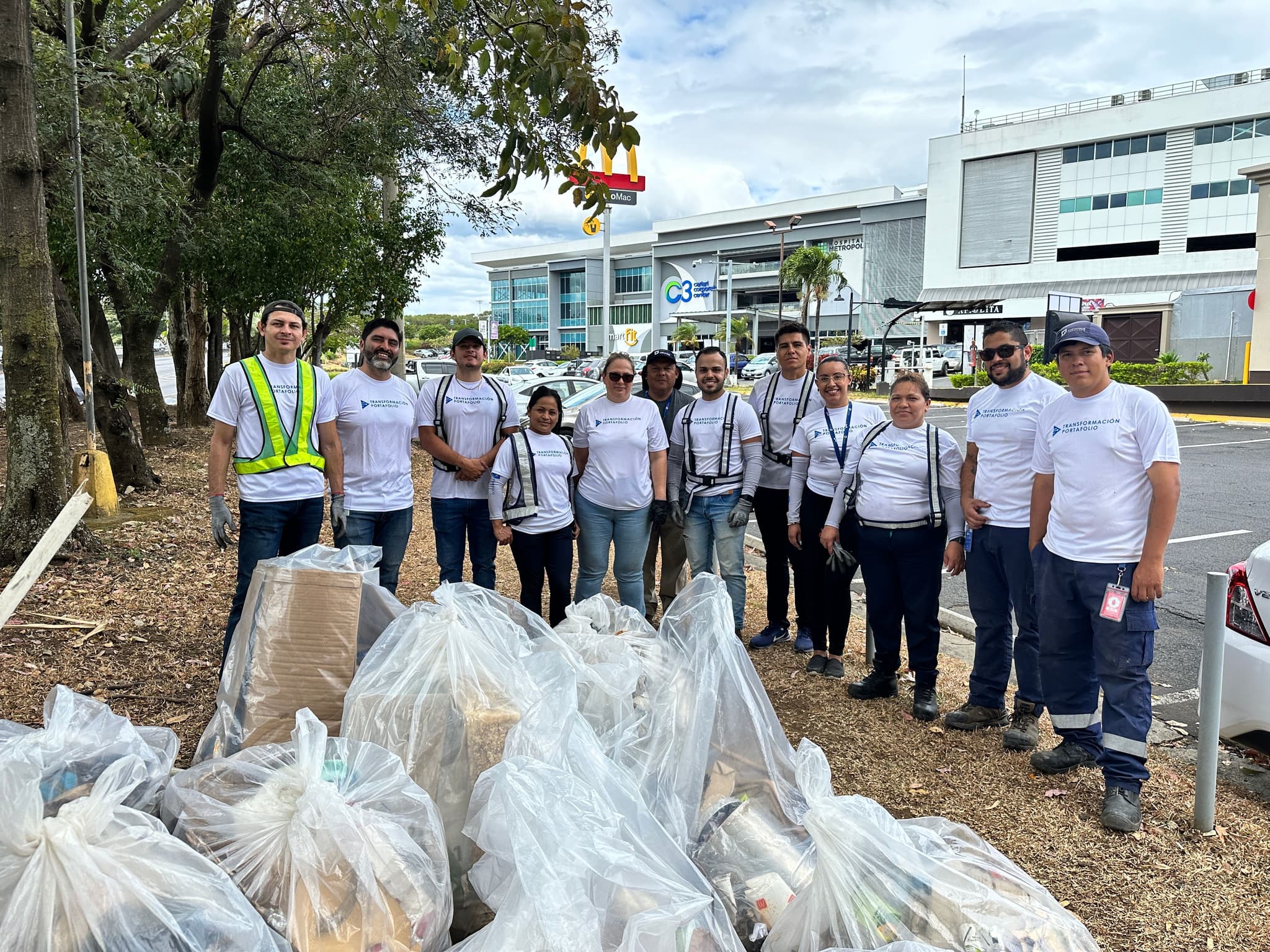 Amor en acción: el equipo de C3 Cariari Corporate Center celebra el Día del Amor y la Amistad con voluntariado ambiental